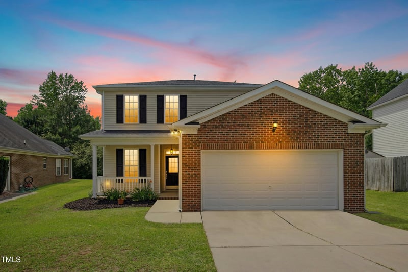 634 Cotton Brook Dr, Fuquay Varina, NC 27526