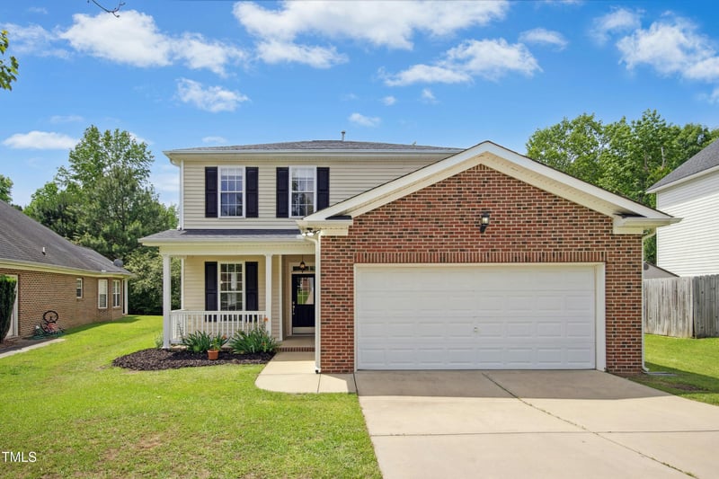 634 Cotton Brook Dr, Fuquay Varina, NC 27526