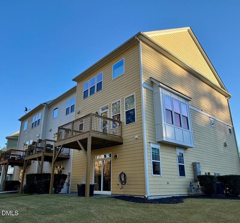 634 Edgewater Ridge Ct, Apex, NC 27523