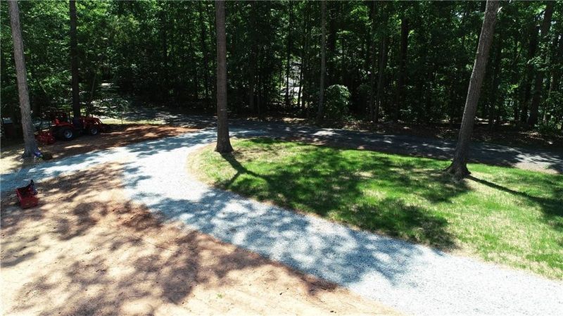 634 Fishermans Point Rd, Roxboro, NC 27574