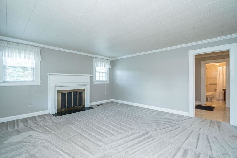 634 Junction Rd, Durham, NC 27703