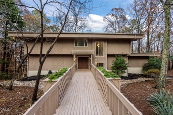 634 Kensington Dr, Chapel Hill, NC 27514
