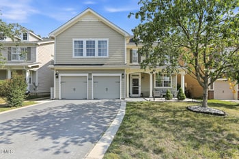 634 Piper Stream Cir, Cary, NC 27519