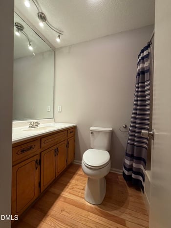 634 Sanders St, Four Oaks, NC 27524