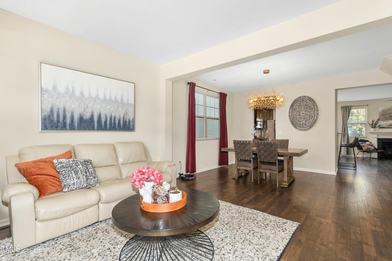 634 Stapleford Ln, Fuquay Varina, NC 27526