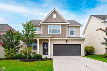 634 Stapleford Ln, Fuquay Varina, NC 27526
