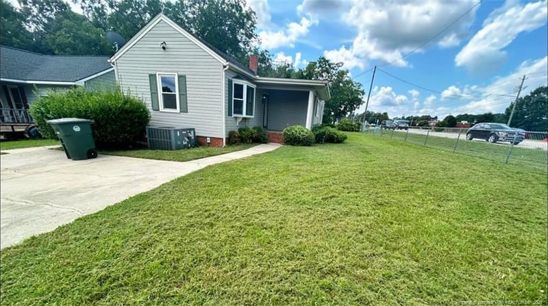6341 Cliffdale Rd, Fayetteville, NC 28314