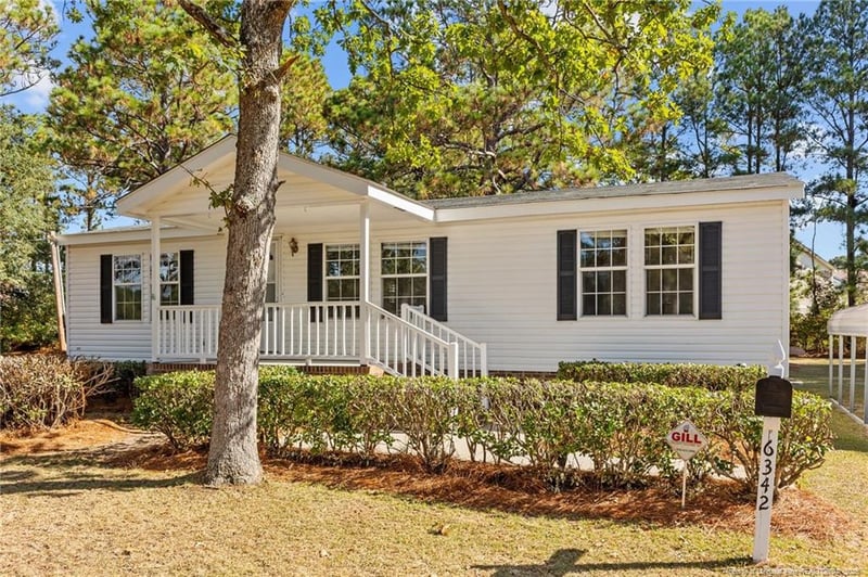 6342 Fisher Dr, Fayetteville, NC 28304