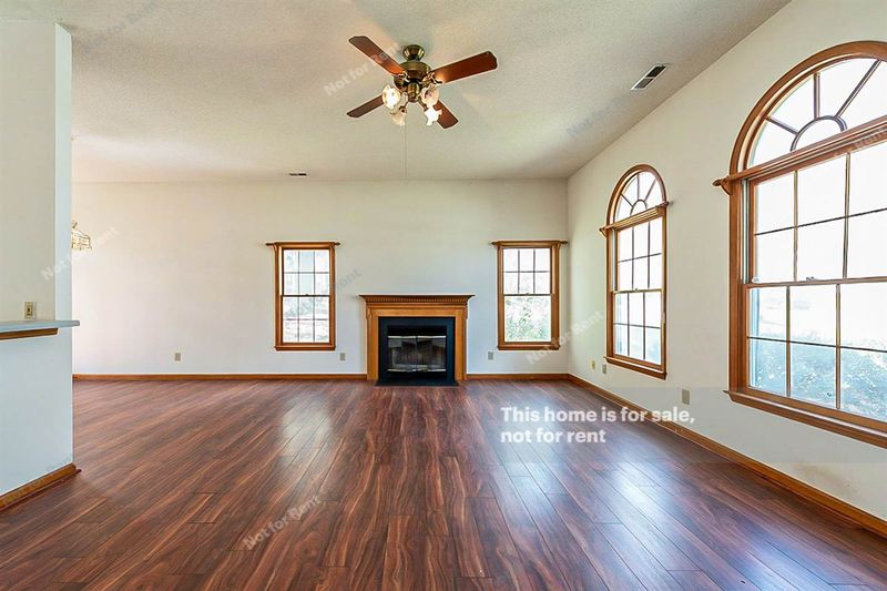 6345 Cape Charles Dr, Raleigh, NC 27617