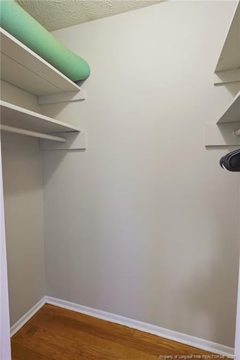 6345 Hawfield Dr, Fayetteville, NC 28303