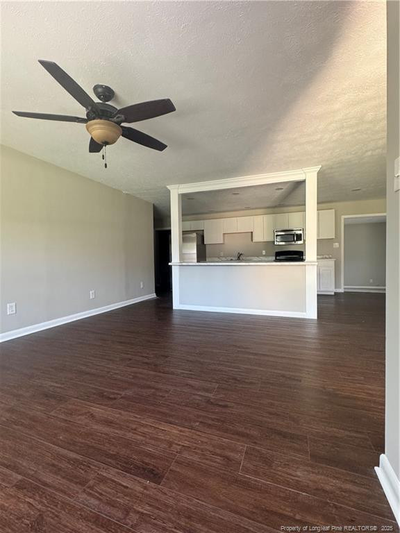 6345 Rutherglen Dr, Fayetteville, NC 28304
