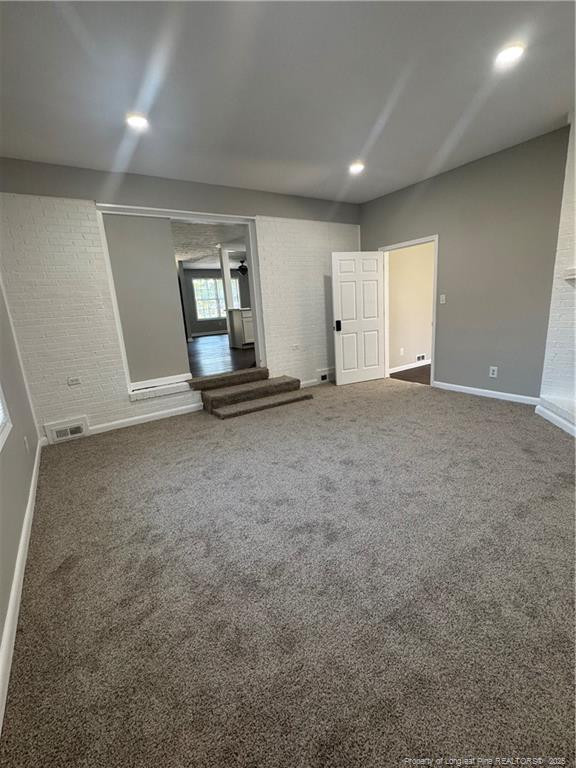 6345 Rutherglen Dr, Fayetteville, NC 28304