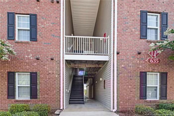 635 Marshtree Ln #206, Fayetteville, NC 28314