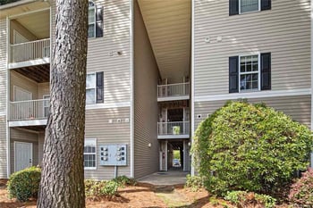 635 Marshtree Ln #206, Fayetteville, NC 28314