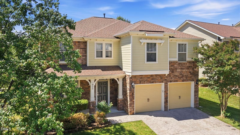 635 Piper Stream Cir, Cary, NC 27519