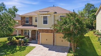 635 Piper Stream Cir, Cary, NC 27519