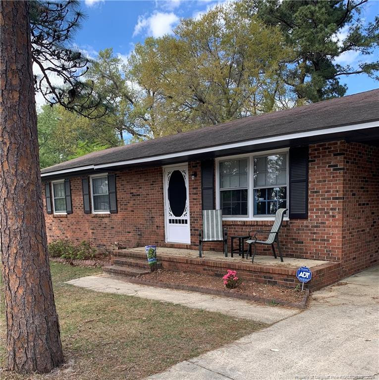 6350 Rockford Dr, Fayetteville, NC 28304