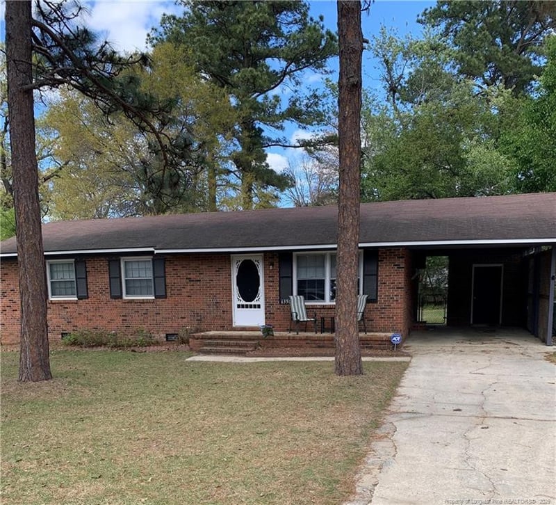 6350 Rockford Dr, Fayetteville, NC 28304
