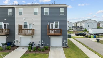 6352 Perry Creek Rd, Raleigh, NC 27616