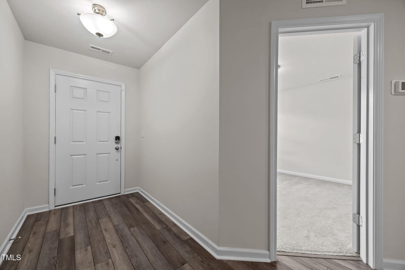 6352 Perry Creek Rd, Raleigh, NC 27616