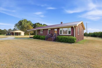 6353 Buffalo Rd, Selma, NC 27576