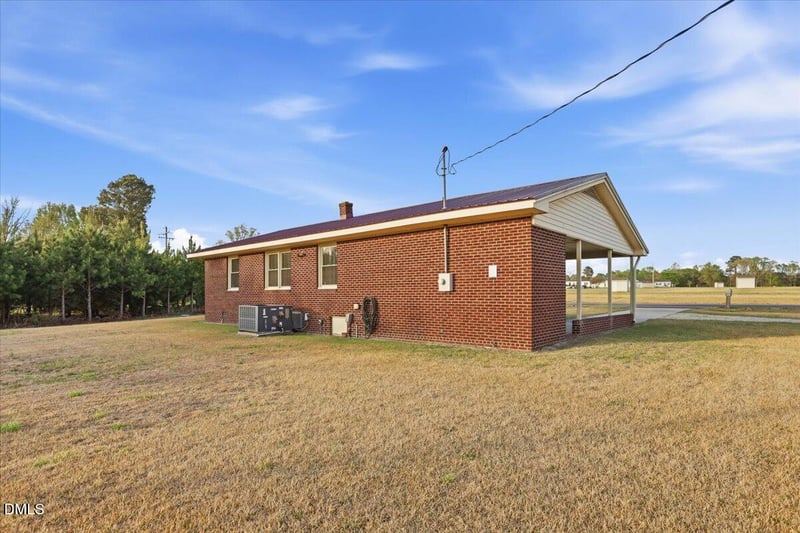 6353 Buffalo Rd, Selma, NC 27576