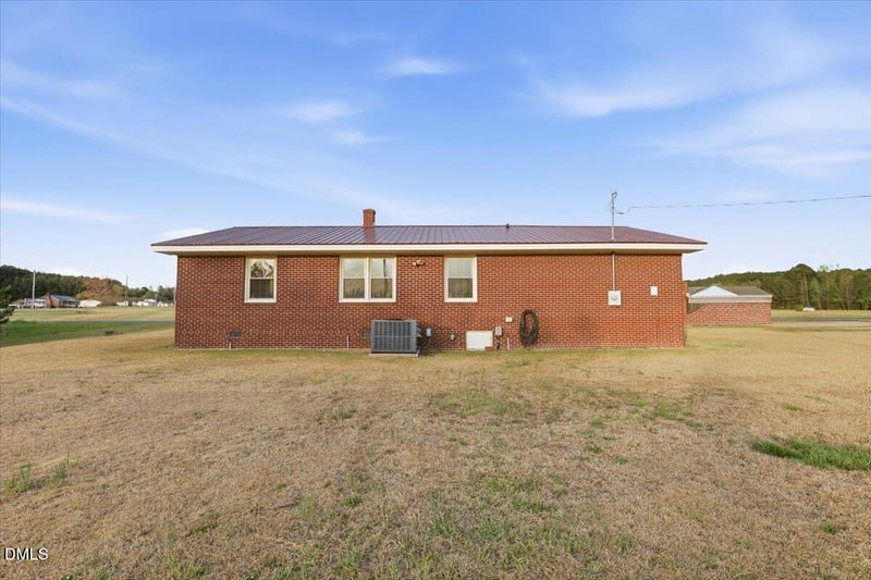 6353 Buffalo Rd, Selma, NC 27576