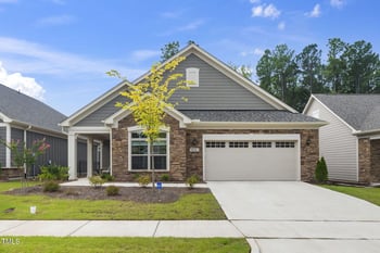 636 Crooked Pine Dr, Cary, NC 27519