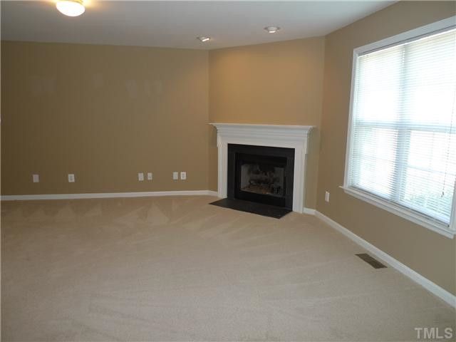 636 Deacon Ridge St, Wake Forest, NC 27587