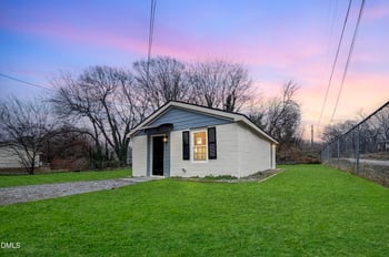 636 Flint St, Henderson, NC 27536