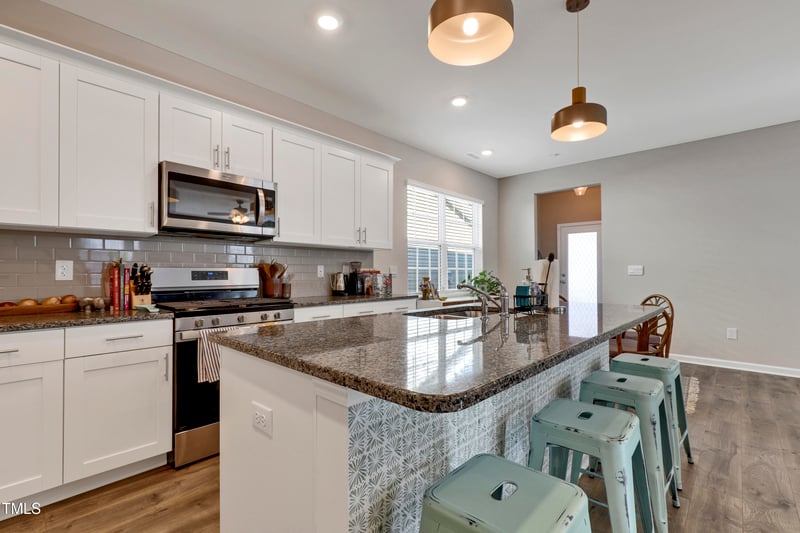636 Ginger Mint Cir, Knightdale, NC 27545