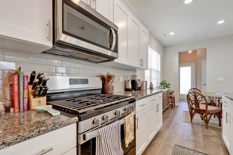 636 Ginger Mint Cir, Knightdale, NC 27545