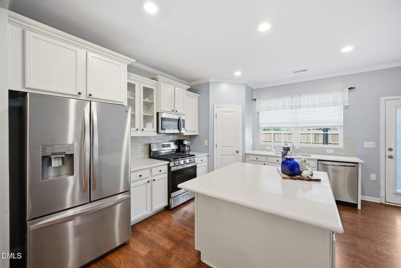 636 Hiddenbrook Dr, Durham, NC 27703