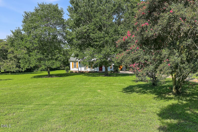 636 Lake Glad Rd, Wendell, NC 27591