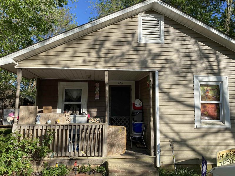 636 Matthews St, Sanford, NC 27330