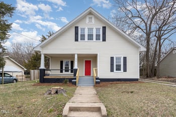 636 Tucker St, Burlington, NC 27215