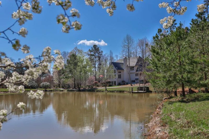 636 Windy Ridge Rd, Chapel Hill, NC 27517