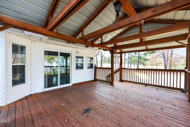 637 Bullhardt Dr, Zebulon, NC 27597