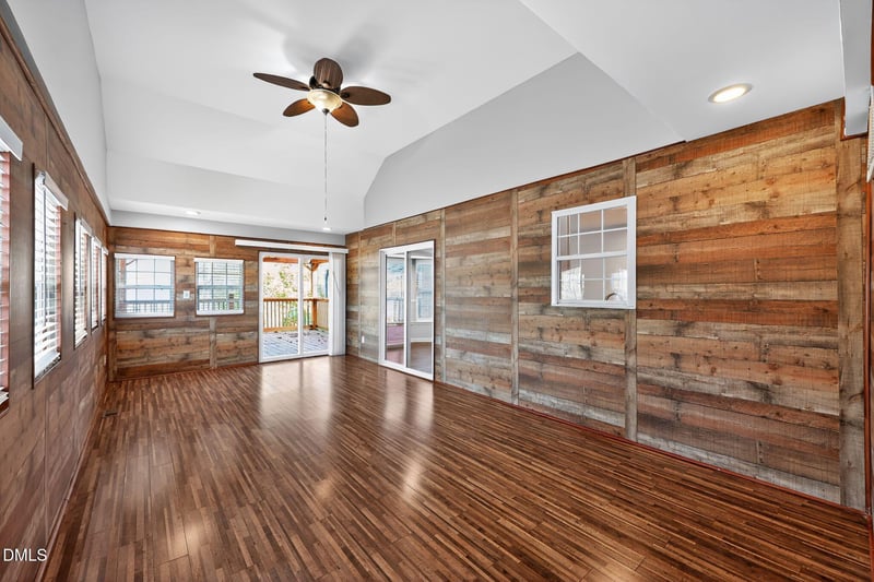 637 Bullhardt Dr, Zebulon, NC 27597