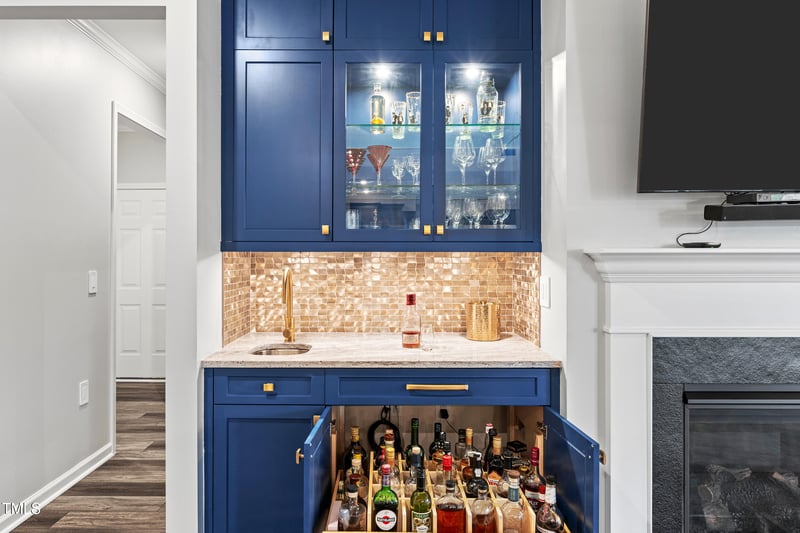 637 Hatters Creek Ln, Wake Forest, NC 27587