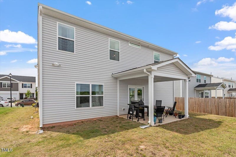 637 Marrian Dr, Clayton, NC 27520