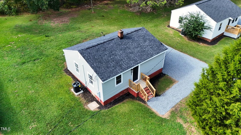 637 Matthews St, Sanford, NC 27330