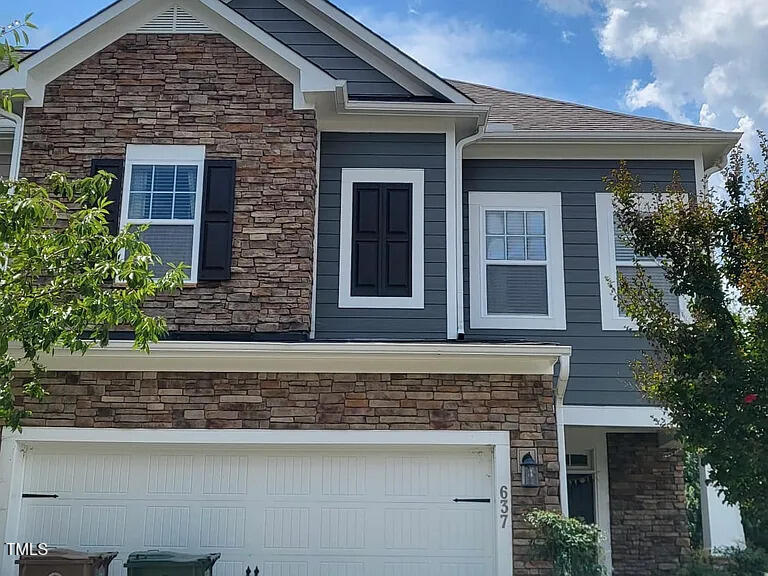 637 Mountain Pine Dr, Cary, NC 27519