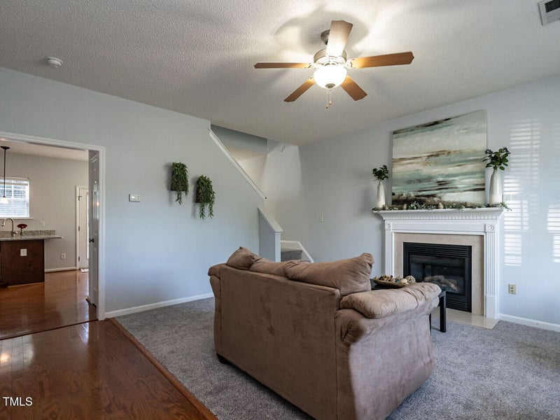 637 Prickly Pear Dr, Fuquay Varina, NC 27526