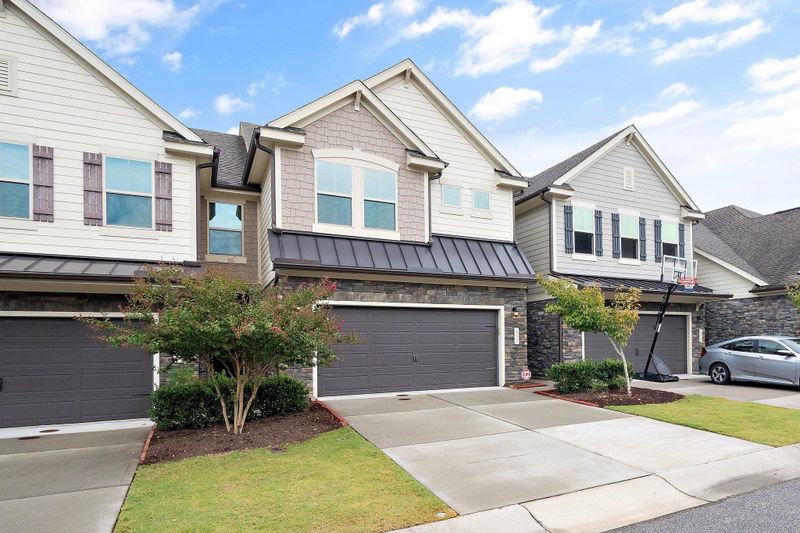 637 Rockcastle Dr, Cary, NC 27519