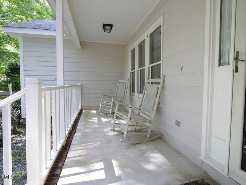 637 Shadywood Ln, Raleigh, NC 27603