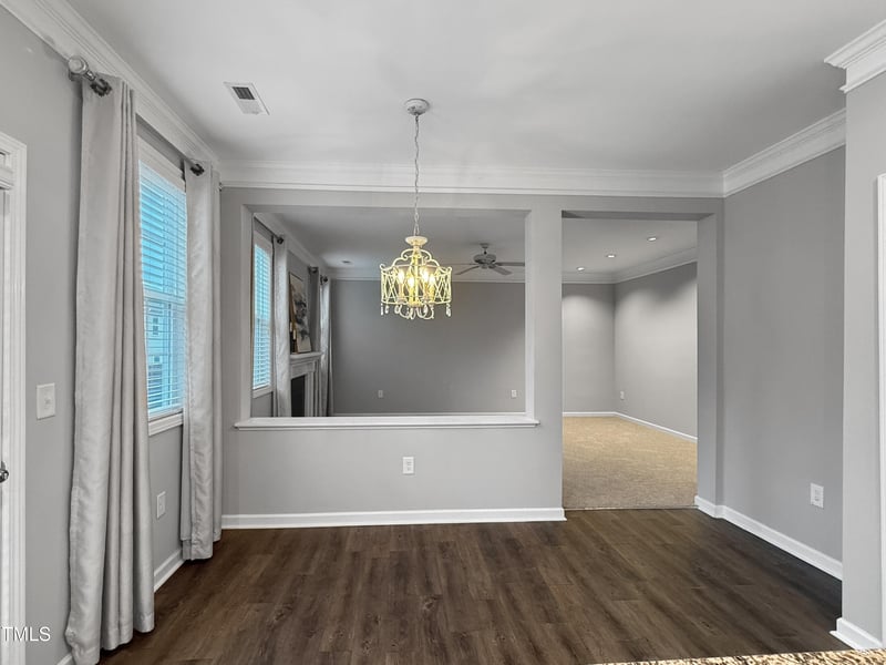 637 Stapleford Ln, Fuquay Varina, NC 27526