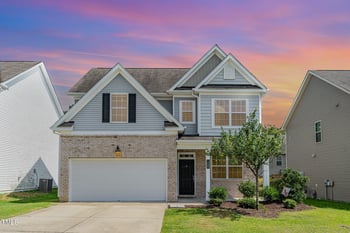 637 Stapleford Ln, Fuquay Varina, NC 27526