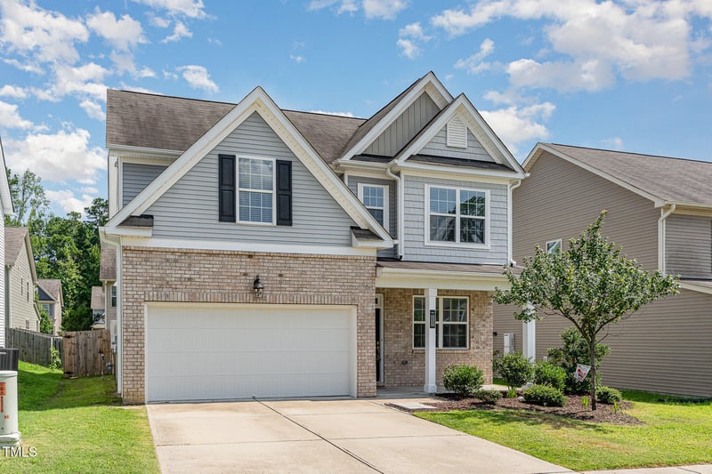 637 Stapleford Ln, Fuquay Varina, NC 27526