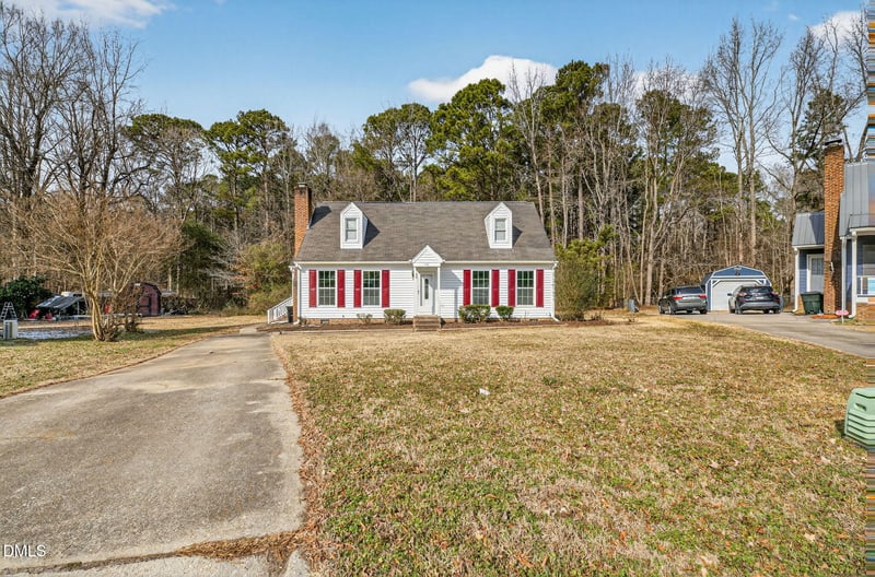 637 Yates Pl, Zebulon, NC 27597